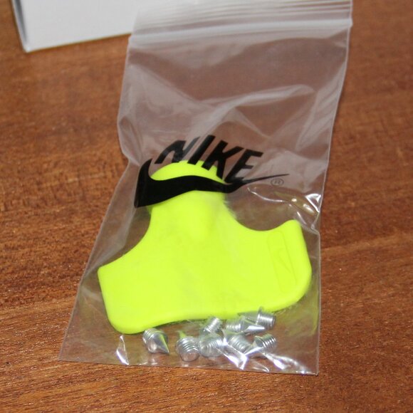 Nike ZoomX Dragonfly 2 Track Spikes Mens 6.5 Womens 8 Crimson Lime - Picture 7 of 9